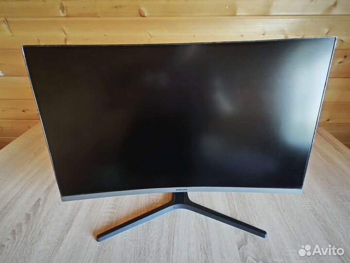 Монитор 27 Samsung C27R500FHI