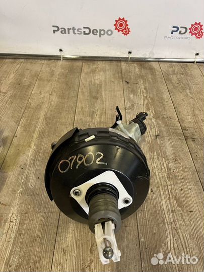 Главный тормозной цилиндр Volkswagen Passat B7