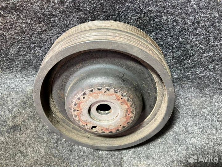 Шкив коленвала Mitsubishi Lancer Cedia 4g15