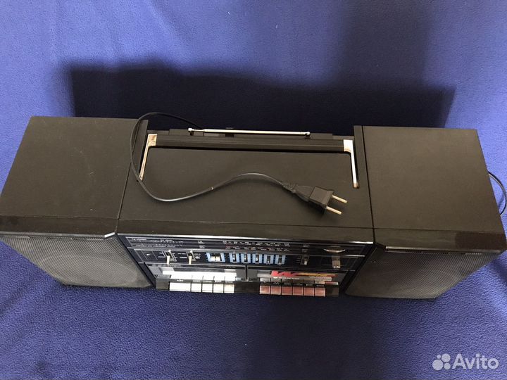 2-х кассетная магнитола Sanyo