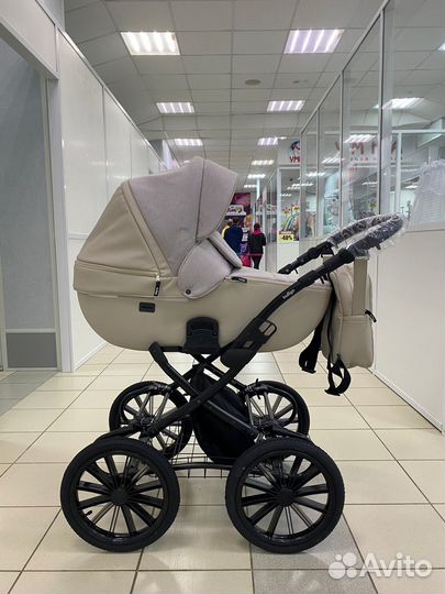 Коляска на классической колесной базе