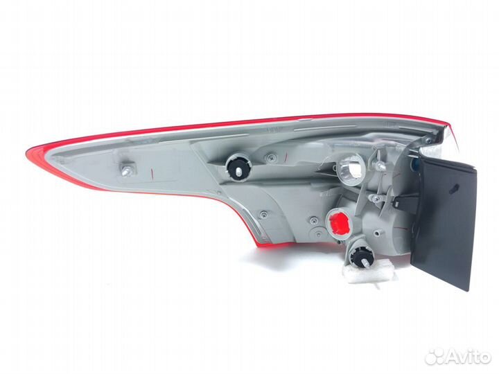 Фонарь правый задний в крыло Ford Focus 3 рест