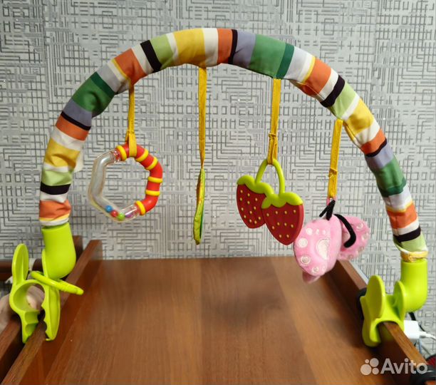 Игровая дуга в коляску - кроватку