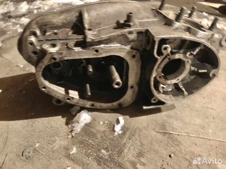 Картер двигателя иж