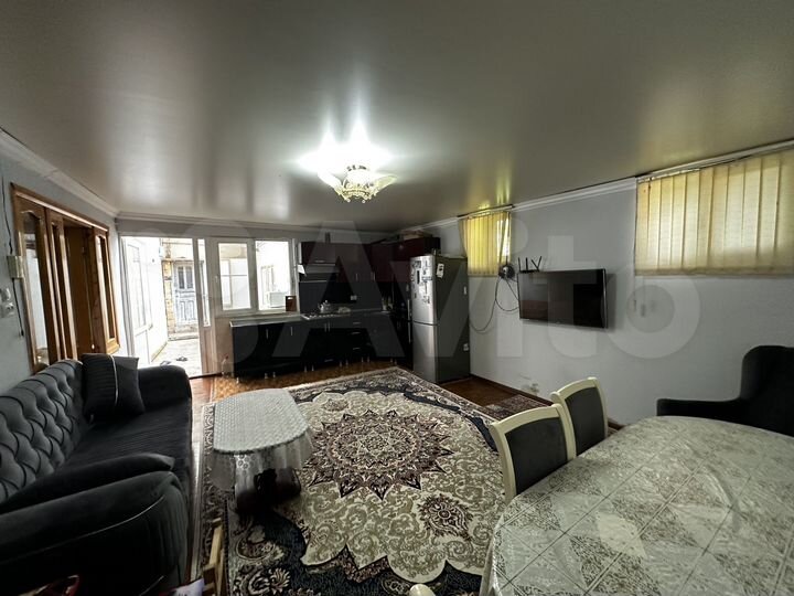 3-к. квартира, 800 м², 1/2 эт.