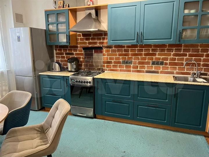 4-к. квартира, 97 м², 2/9 эт.