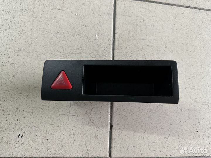 Ящик с кнопкой аварийной остановки Каравелла Т5