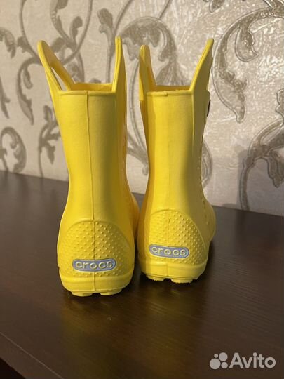 Резиновые сапоги crocs