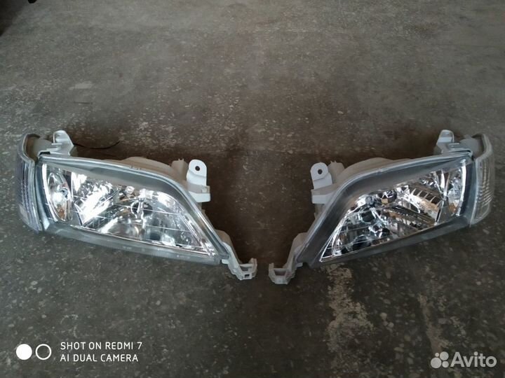 Комплект фар Тойота Карина,рестайлинг
