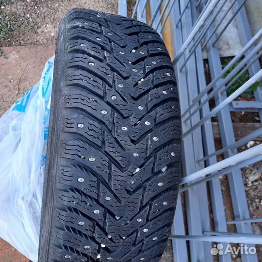 Nokian Tyres Hakkapeliitta 8 175/65 R14 86T