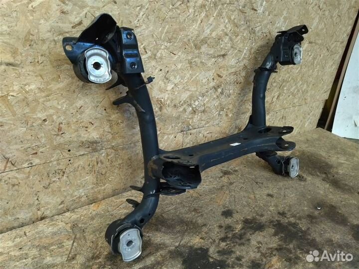 Балка подвески задняя Audi A4 B9 8W