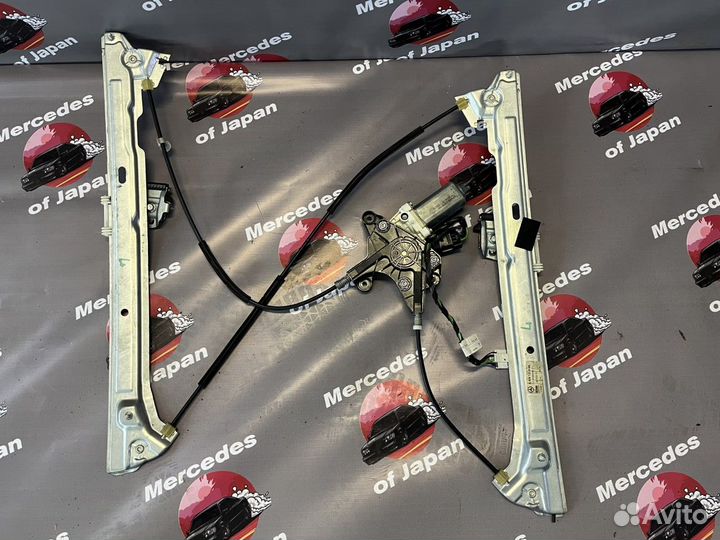 Водительский стеклоподъемник w639 Mercedes-Benz