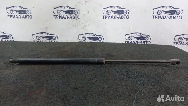 Амортизатор багажника Land Rover Freelander 2 2.2L