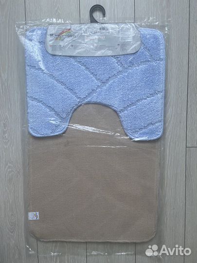 Набор ковриков новых для ванной и туалета