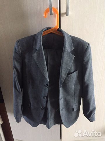 Школьный костюм серый