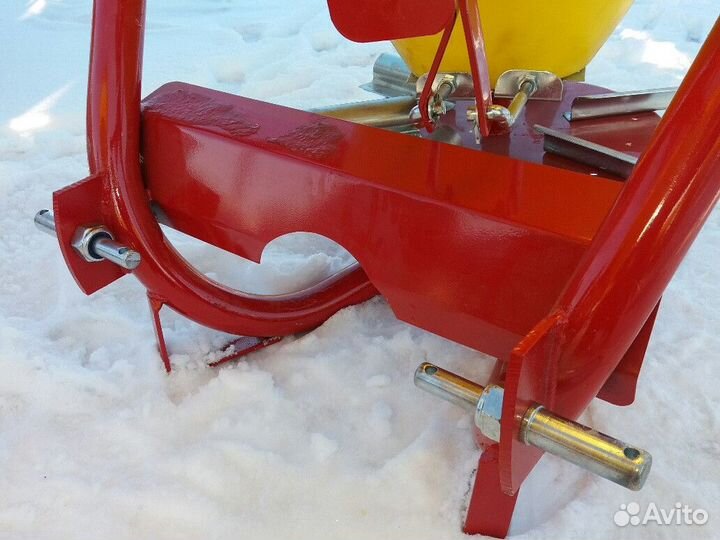 Разбрасыватель минеральных удобрений (рум)