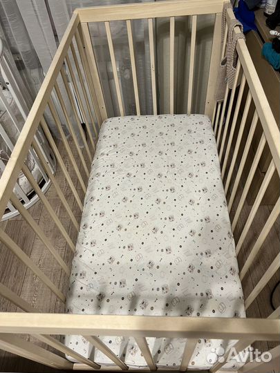Детская кроватка