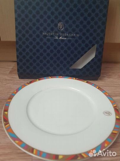 Тарелка десертная. Юдашкин