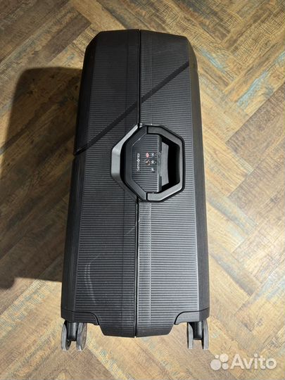 Чемодан samsonite