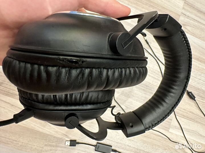 Наушники Logitech g pro