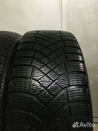 Pirelli Ice Zero FR 215/60 R17 100T