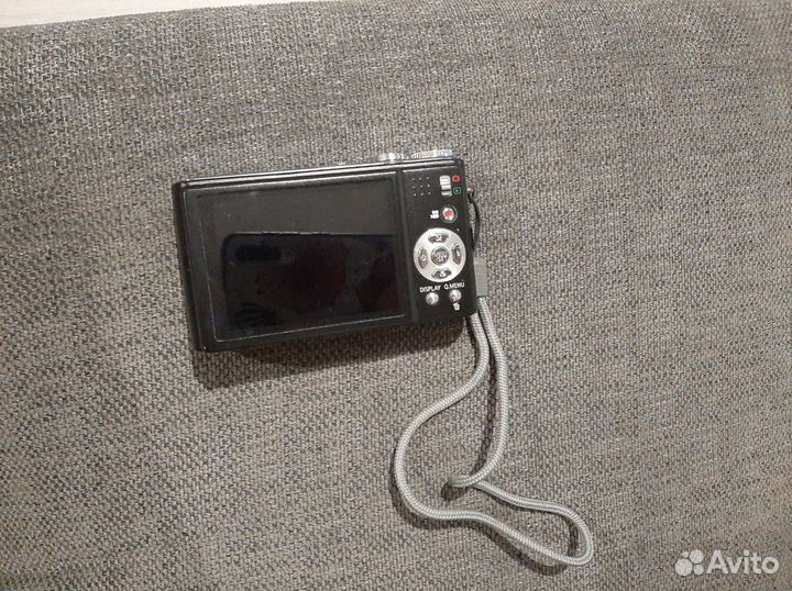 Компактный фотоаппарат