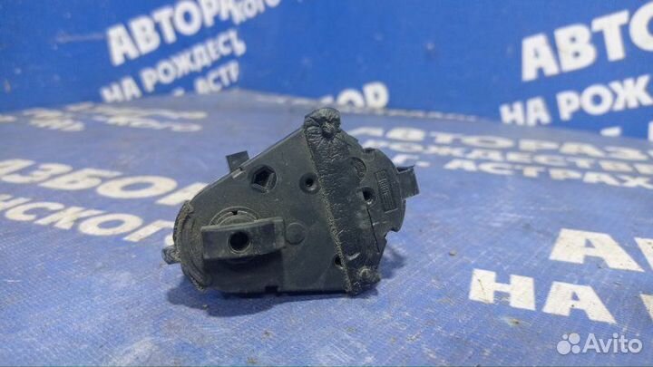 Моторчик заслонок отопителя Bmw E65 седан N62B44