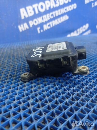 Моторчик заслонок отопителя Audi A6C5 седан 2000