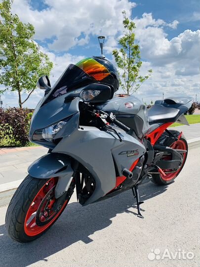 Honda CBR 1000 RR/RA