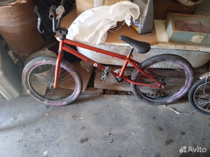 Трюковой велосипед BMX