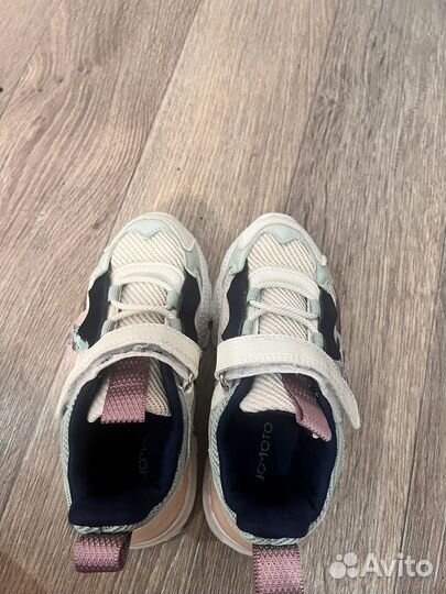 Кроссовки для девочки 30 размер