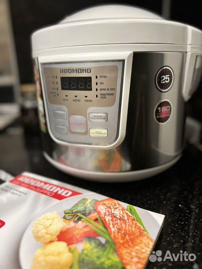 Мультиварка redmond новая