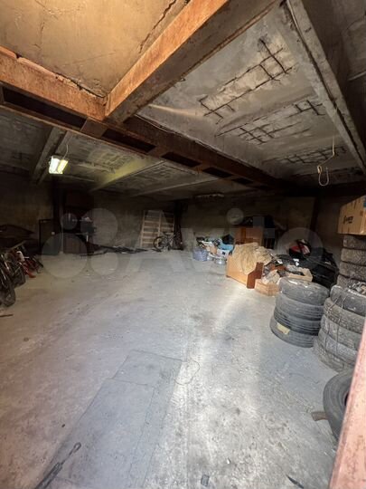 Гараж, > 30 м²