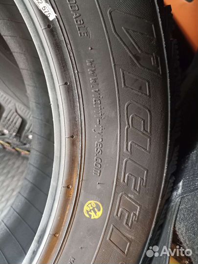 Viatti Brina Nordico V-522 185/65 R15 88T