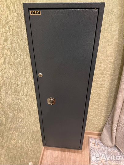 Оружейный сейф (2шт.)