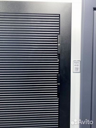 Входная дверь в частный дом