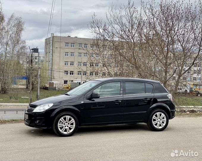 Opel Astra 1.8 AT, 2011, 163 983 км