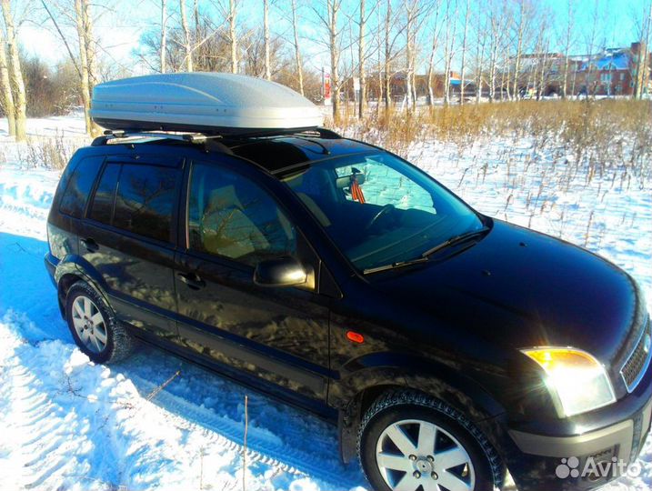 Автобокс (багажник) на Ford Fusion