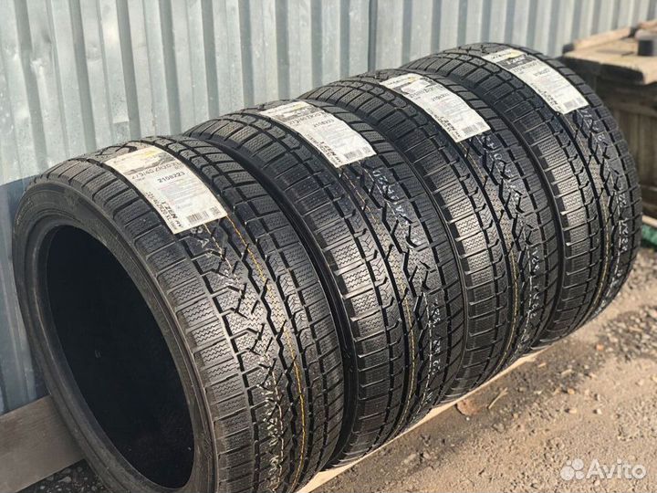 Marshal I'Zen RV KC15 275/40 R20 110W