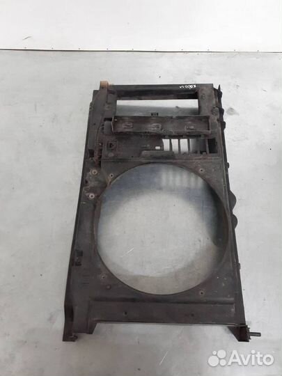 Диффузор вентилятора Volkswagen Caddy 3 2005