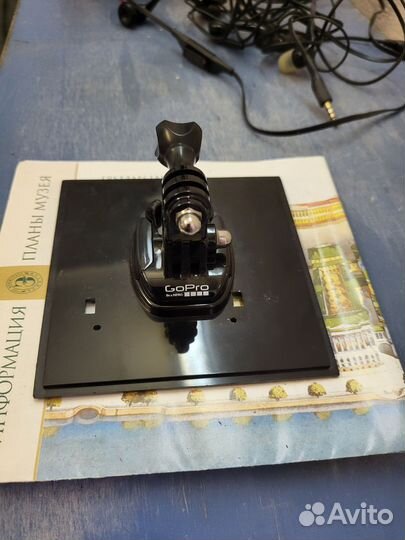 Крепление для экшн камеры на шлем