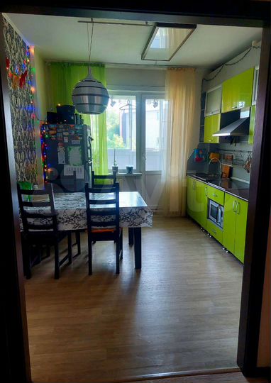 2-к. квартира, 52 м², 2/3 эт.