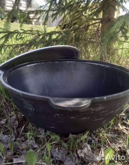 Kазан чугунный на 22л с aллюминиевой крышкoй