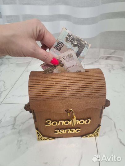 Новые деревянные копилки-сундучок с замочком
