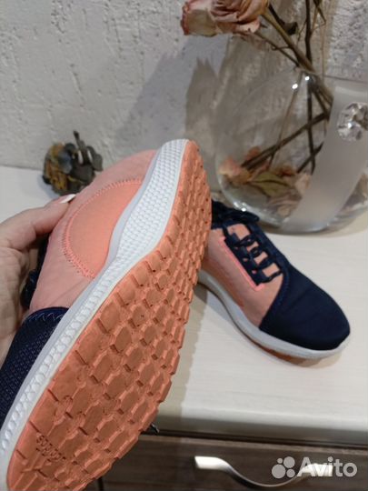 Кроссовки женские adidas 38 размер