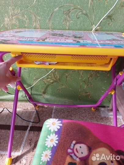 Стол и стул