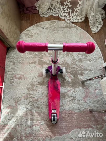 Самокат детский трехколесный новый
