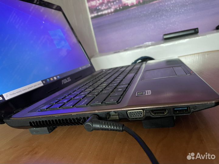 Ноутбук asus