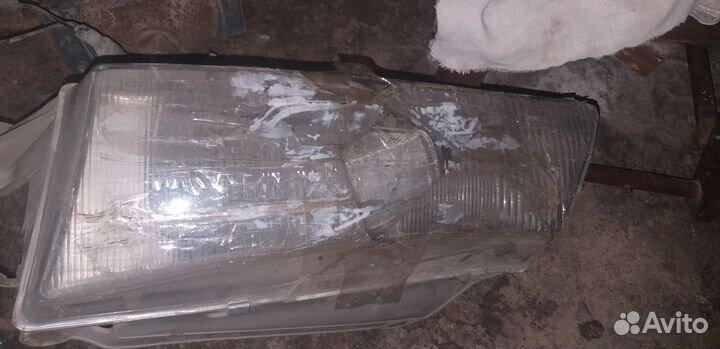 Фара левая