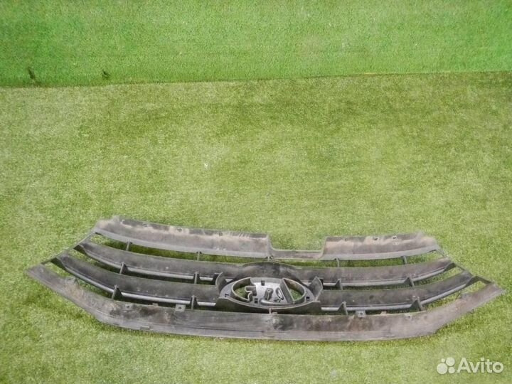 Решетка радиатора LADA Vesta (2015-н.в.)